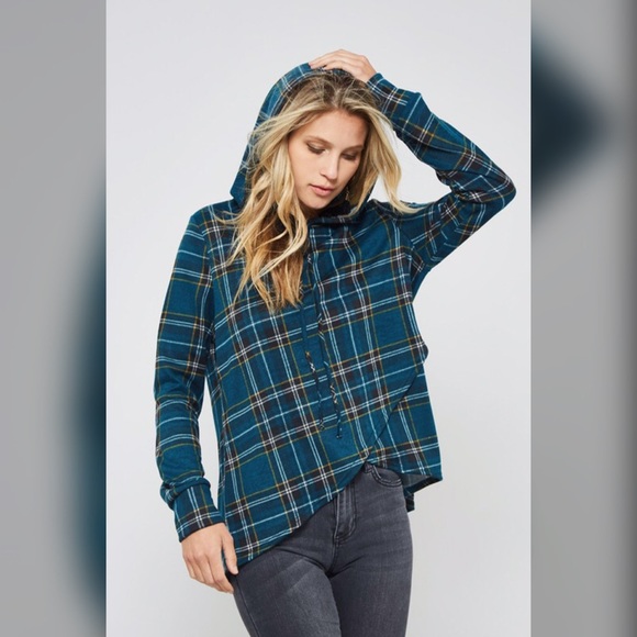 🛍LAST 1! ☀️Back Cut Out Plaid Hoodie! - Picture 3 of 6